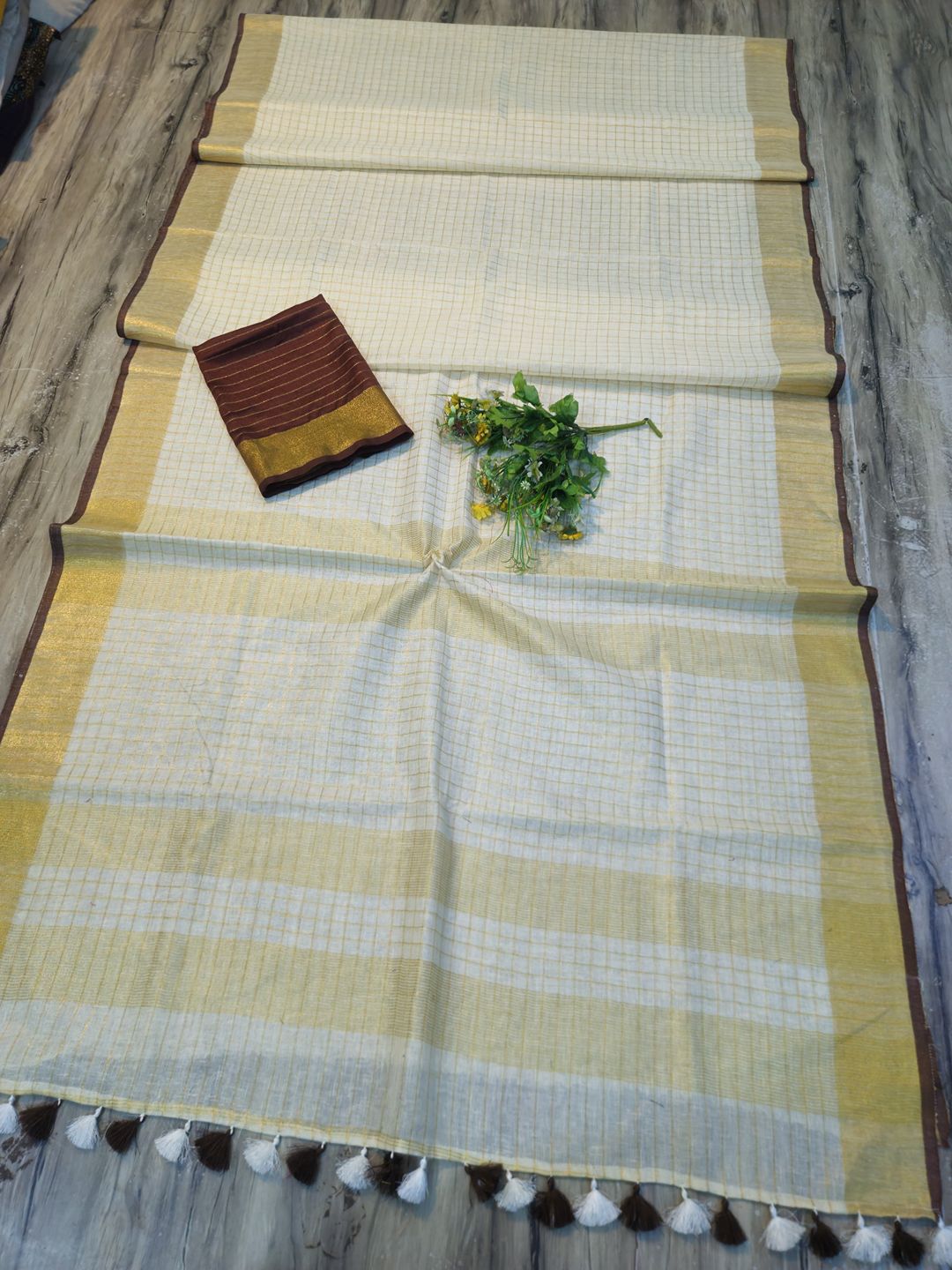 Lakshmi- LINEN ZARI SAREE / Half white - brown (Copy) - Image 4